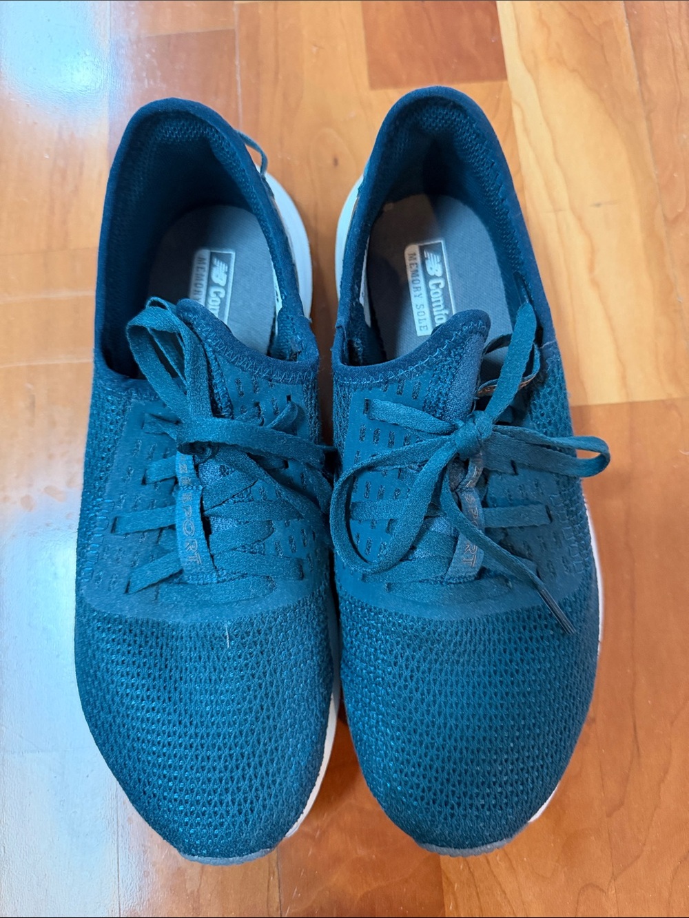New Balance Women's Teal Lace-Up Knit Sneakers